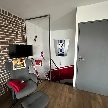 Holiday home Maison Atypique 3 Et Garage Vintage *