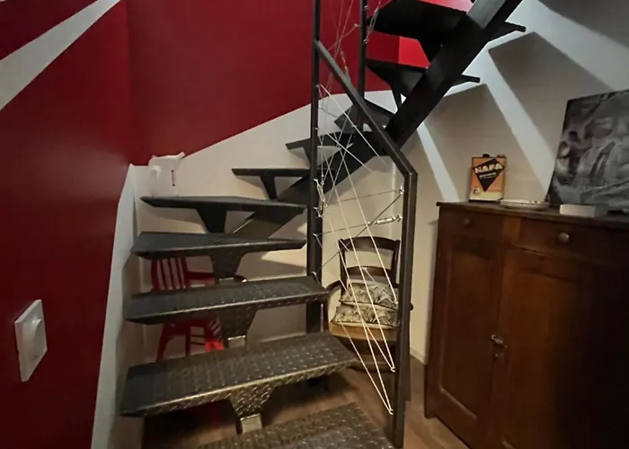 Maison Atypique 3 Et Garage Vintage Hébergement de vacances Sébazac-Concourès